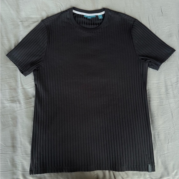 Perry Ellis Knit Shirt - Picture 2 of 7